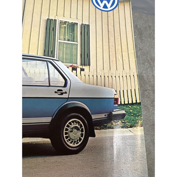 1983 Volkswagen Jetta Sales Brochure Original w/ Specifications Canada - Picture 6 of 9